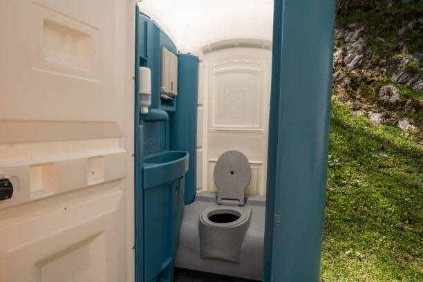 Best Restroom Trailer for Weddings  in Hybla Lley, VA